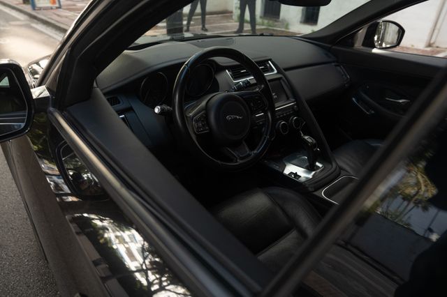 Jaguar E-Pace 2.0D 110kW 4WD Auto