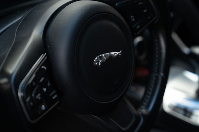 Jaguar E-Pace 2.0D 110kW 4WD Auto