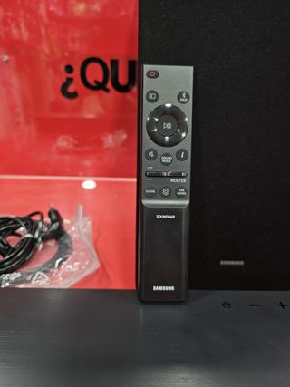 Barra de Sonido Samsung Soundbar HW-B530.