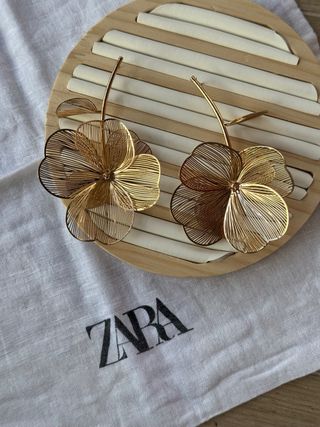 Pendientes Zara Flor Dorados