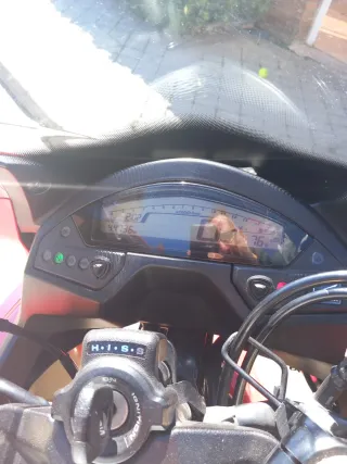 Honda CBR 600 F Roja y Blanca