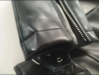 Cazadora polipiel Zara negra mujer