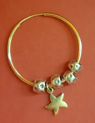 Orecchini bagnati oro con granelli e stellina oro