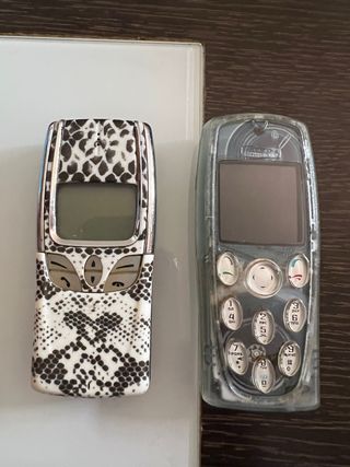 2 Móviles Vintage