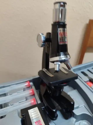 Maletín microscopio completo