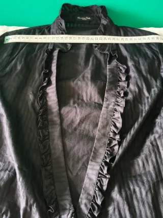 Blusa Massimo Dutti Nera con Volant e Fiocco