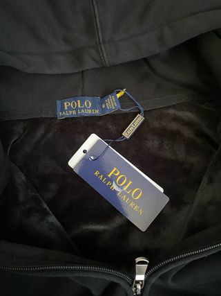 Tuta Polo Ralph Lauren Nera che veste come una S