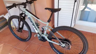 Bicicleta Eléctrica Giant Stance e 29er con 1100km
