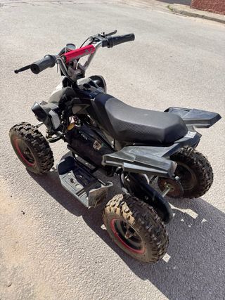 Mini Quad Eléctrico Negro y Rojo