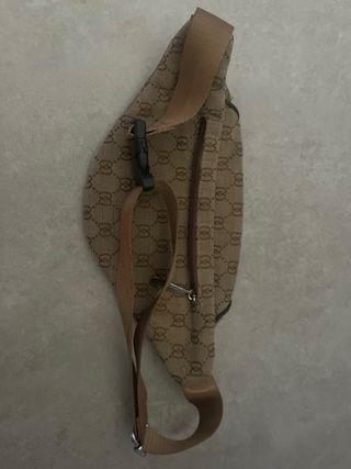 Riñonera Gucci GG Supreme
