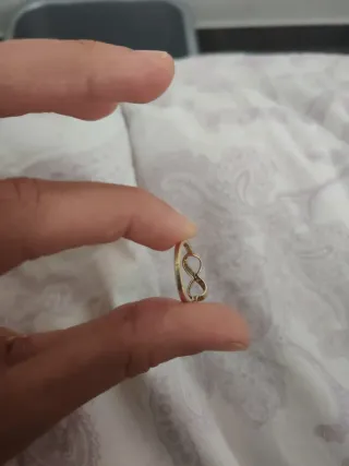 Anillo infinito oro 9k con circonitas