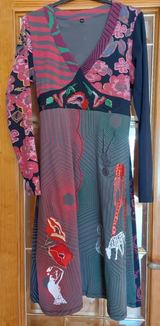 Vestido estilo Desigual Multicolor