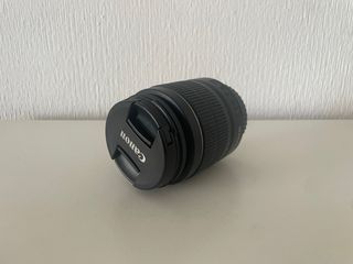 Cámara Canon EOS 4000D Negra