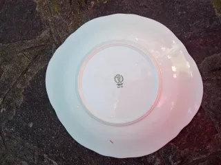 Insalatiera Richard Ginori con decoro floreale