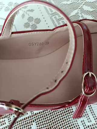 Zapatos planos/ 39 Dos paares  15 eu /NUEVOS