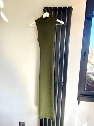 Vestido canalé Mango sin estrenar