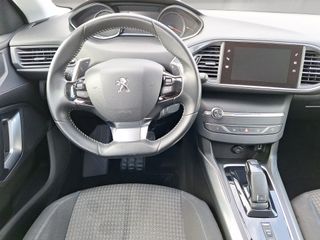 Peugeot 308 5p Style 1.2 PureTech 96KW (130CV) Auto