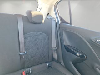 Opel Corsa 1.4 66kW (90CV) Design Line Auto