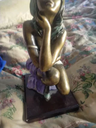 Figura bronce niña antigua 30cm