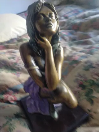 Figura bronce niña antigua 30cm