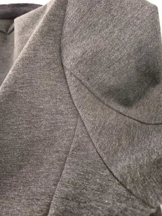 Americana gris hombre