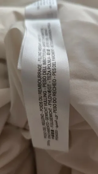 Plumífero oversize Zara Beige con Capucha