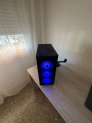 PC Gaming RTX 5060 Ryzen 5 16GB RAM 1TB SSD