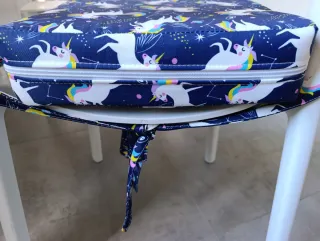 Alzador silla infantil unicornios