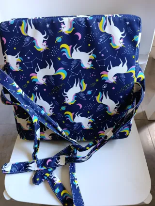 Alzador silla infantil unicornios