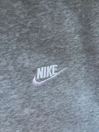 Sudadera Nike Gris