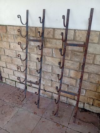 Botellero in ferro battuto per vino