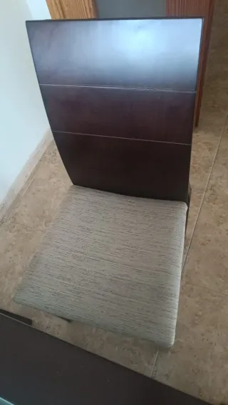 Mesa de comedor y 6 sillas