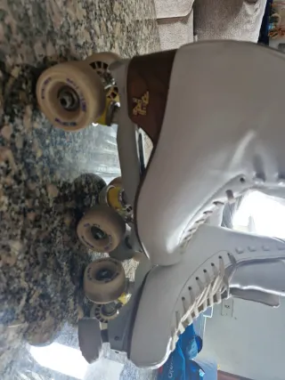 Patines profesionales blancos