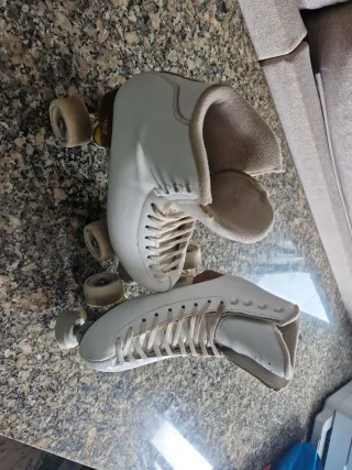 Patines profesionales blancos