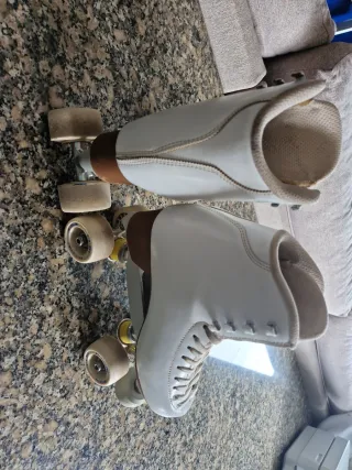 Patines profesionales blancos