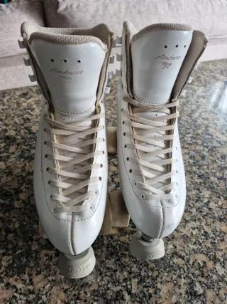 Patines profesionales blancos
