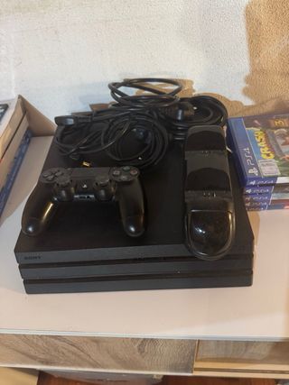 Ps4 pro + 5 giochi