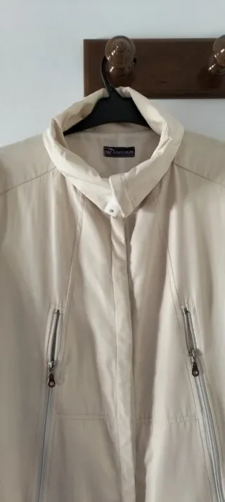 Gabardina larga retro color blanco roto