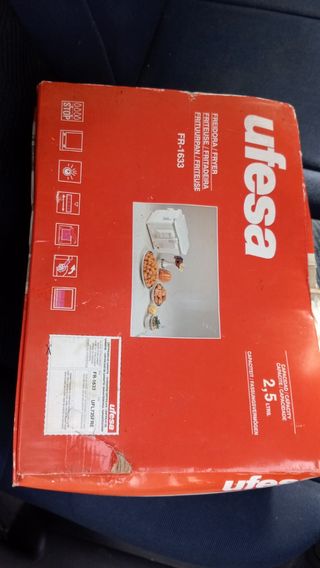Freidora nueva en caja
