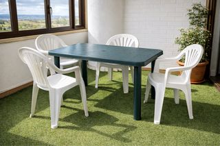 Mesa y 4 sillas jardín/terraza plástico
