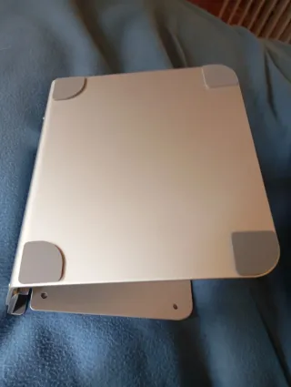 Soporte portátil aluminio gris