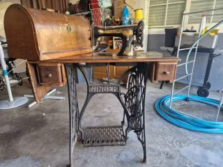 Máquina de coser Singer antigua, escucho ofertas