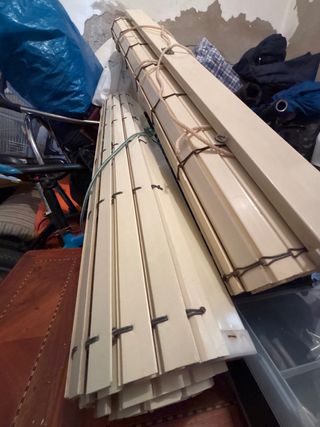 Persiana enrollable color crema