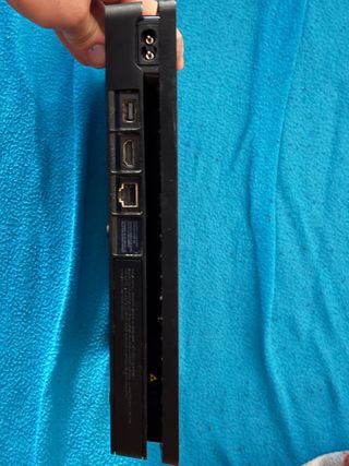 Consola PS4 Slim 480GB + 3 Juegos