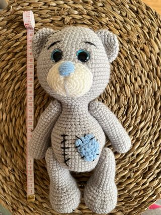 Osito de peluche tejido gris