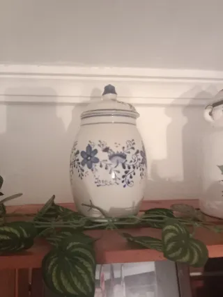 Bombonera Cerámica Azul y Blanca