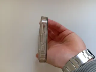 Funda iPhone 16 Transparente