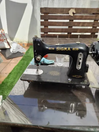 Máquina de coser antigua Sigma