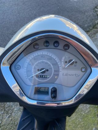 Piaggio Liberty 125cc Scooter Blanca