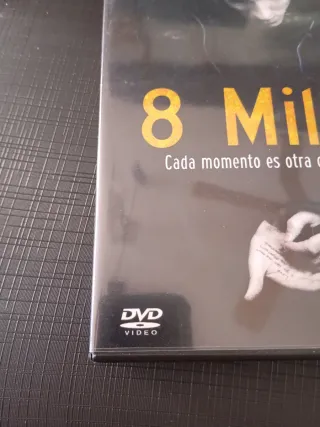DVD 8 Millas - Eminem